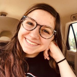 Meet your Posher, Megan